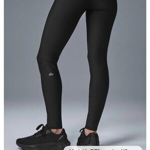 ALO Yoga Airlift Black Performance Leggings